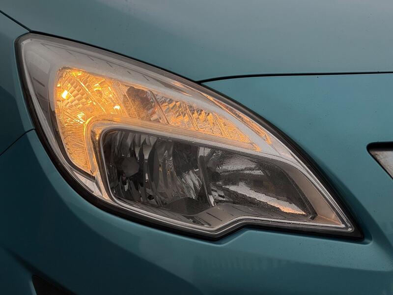 2011 Vauxhall Meriva - AutoTrader Import