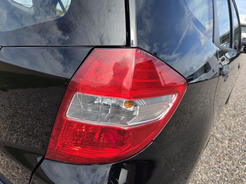 Honda Jazz 1.2 i-VTEC S Euro 5 5dr 2012 — view 9