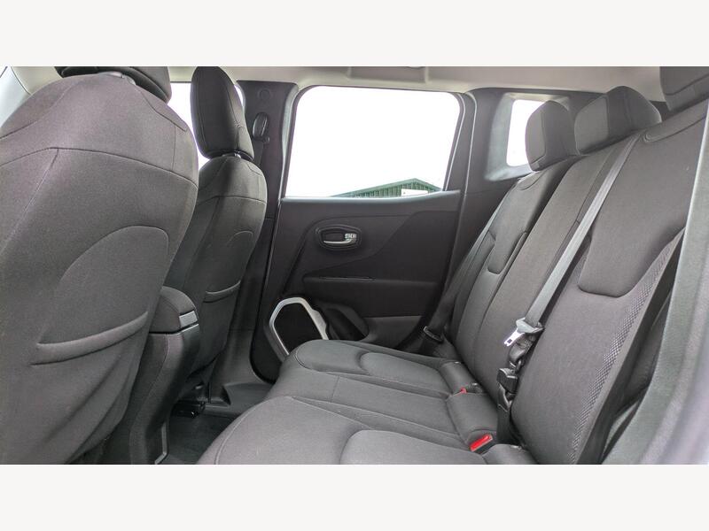 WHITE 2016 Jeep Renegade - AutoTrader Import