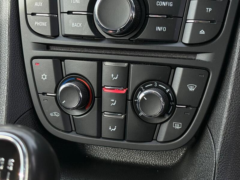 2017 Vauxhall Meriva - AutoTrader Import