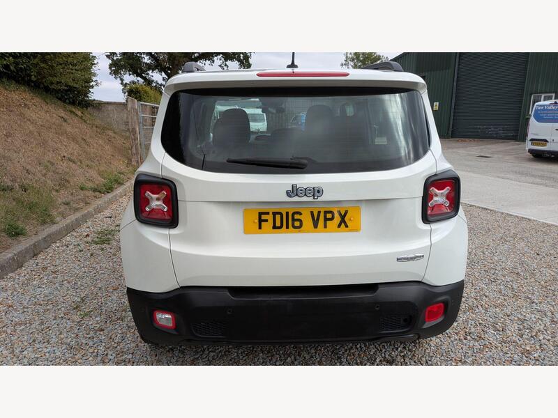 WHITE 2016 Jeep Renegade - AutoTrader Import