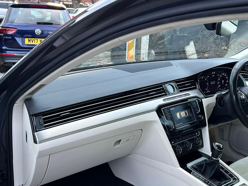 2017 Volkswagen Passat - AutoTrader Import
