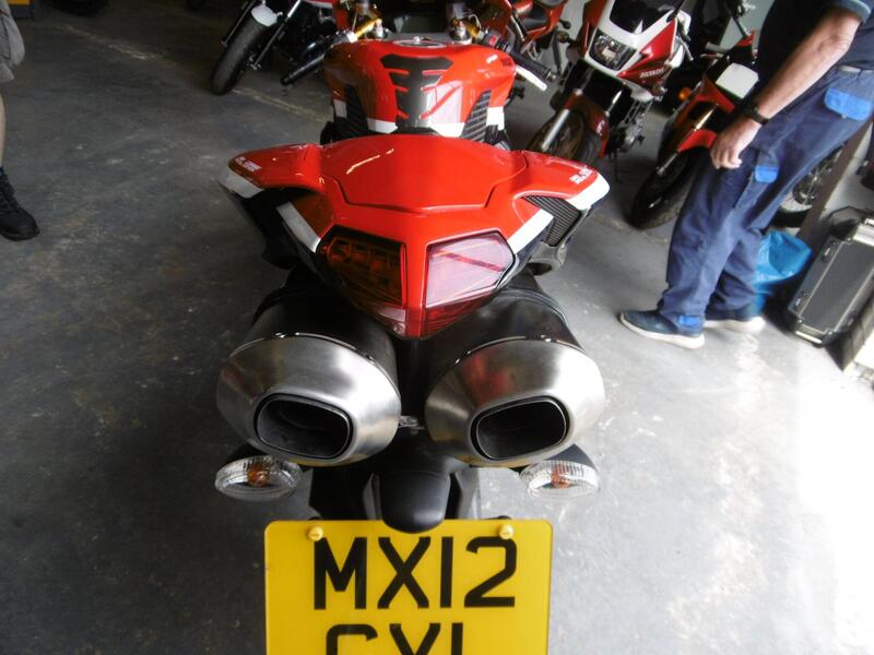 Image 33 / 36