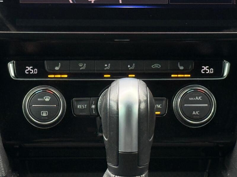 2019 Volkswagen Passat - AutoTrader Import