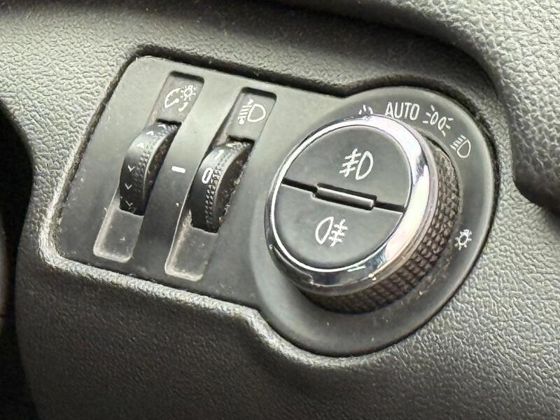 2014 Vauxhall Insignia - AutoTrader Import