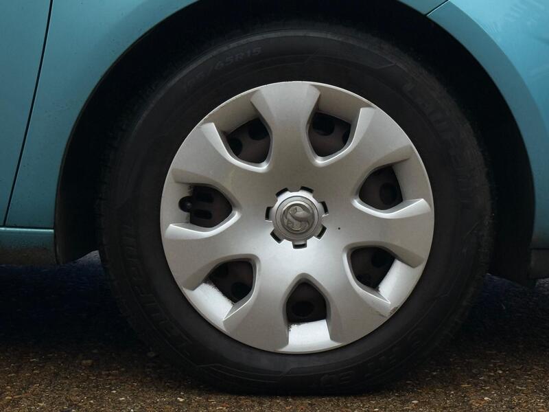 2011 Vauxhall Meriva - AutoTrader Import