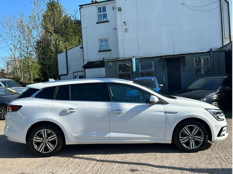 2021 Renault Megane - AutoTrader Import