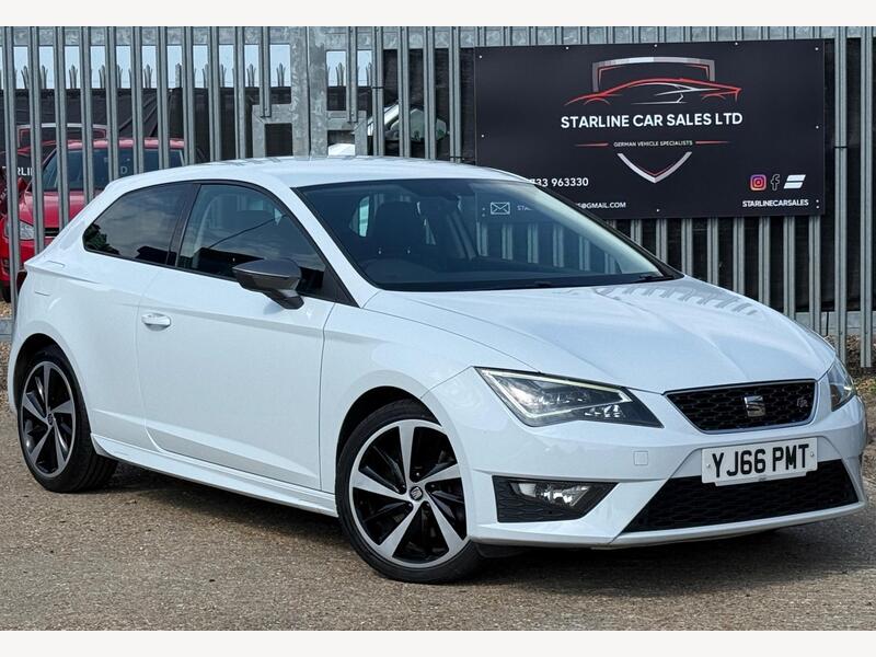 White 2017 SEAT Leon