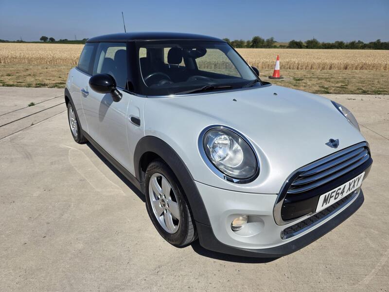 MINI Hatch 1.5 Cooper Euro 6 (s/s) 3dr 2014 — view 5