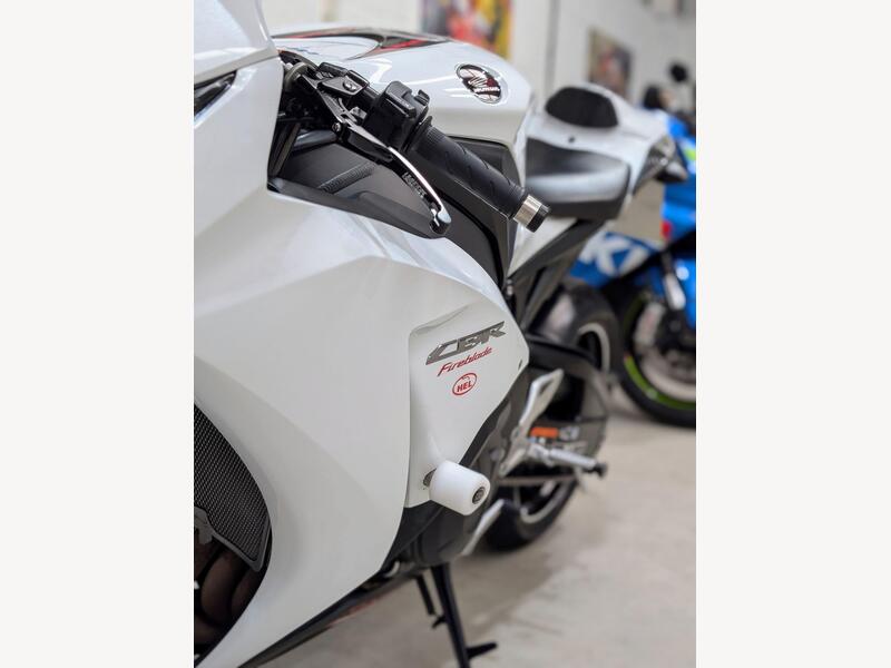 2014 Honda CBR1000RR Fireblade - AutoTrader Import