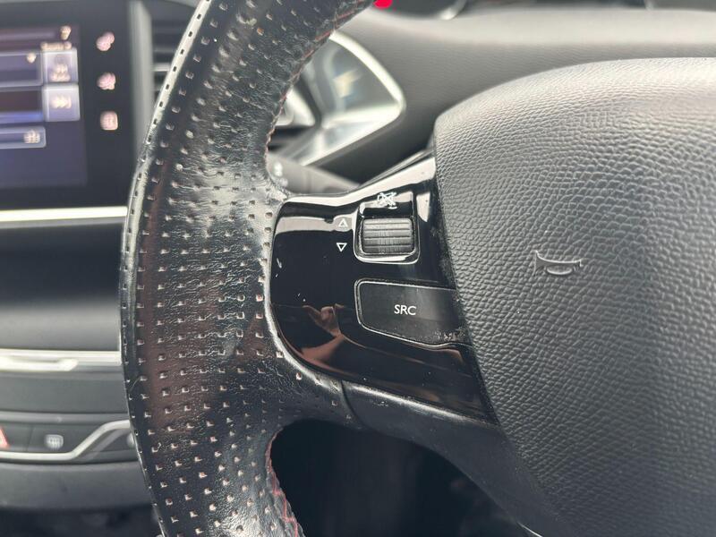 2016 Peugeot 308 - exterior