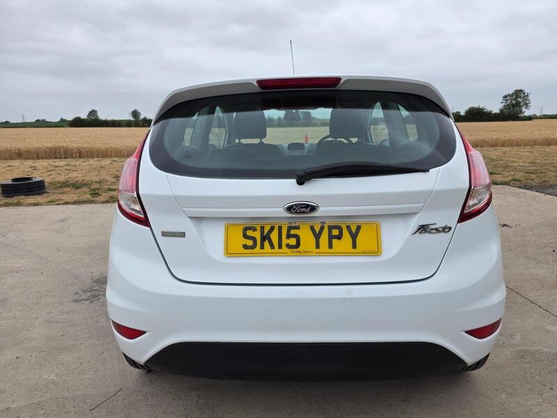 Ford Fiesta 1.0T EcoBoost Zetec Euro 5 (s/s) 3dr 2015 — view 13
