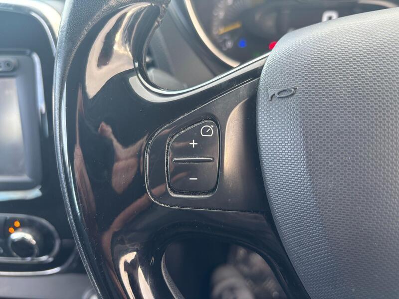 2016 Renault Captur - exterior