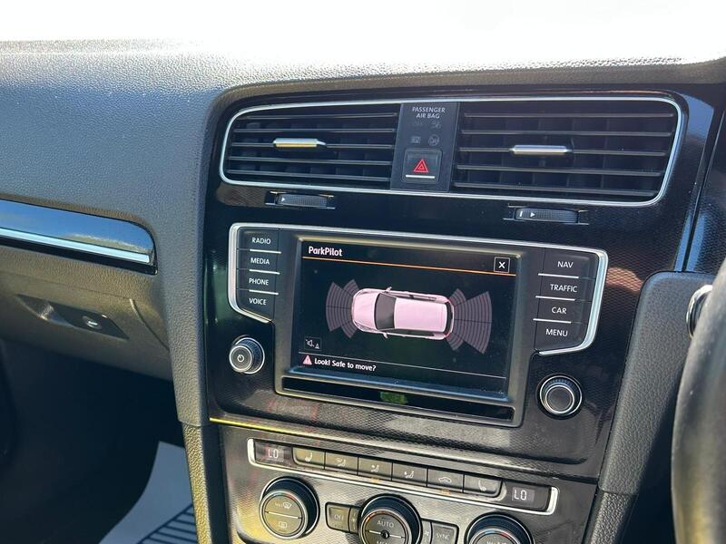 2016 Volkswagen Golf - AutoTrader Import
