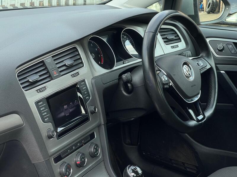 2015 Volkswagen Golf - AutoTrader Import