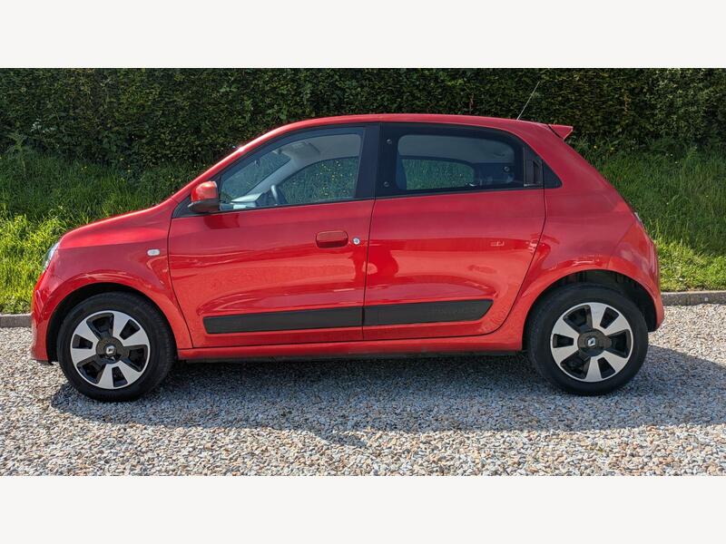 2015 Renault Twingo - AutoTrader Import