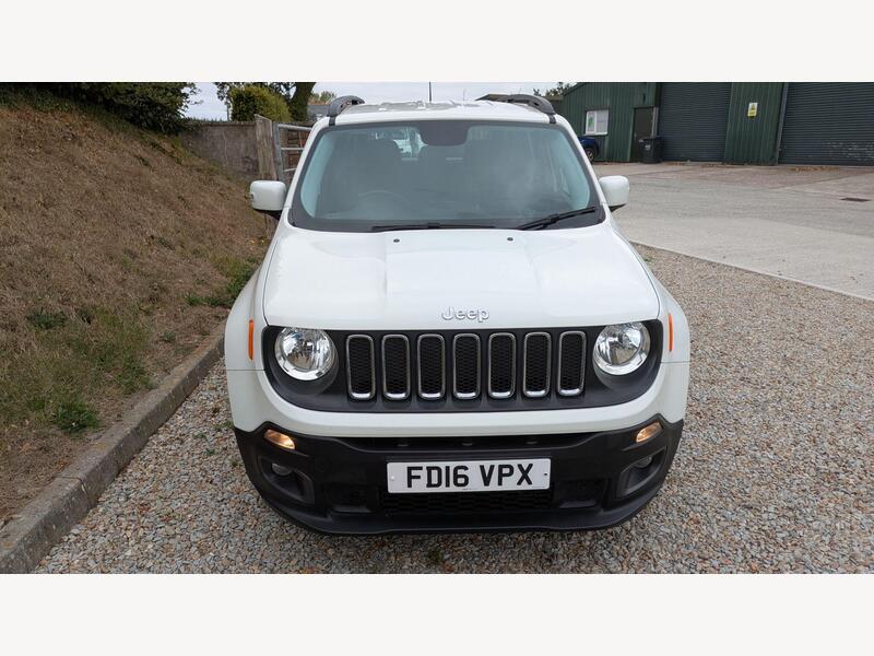 WHITE 2016 Jeep Renegade - AutoTrader Import