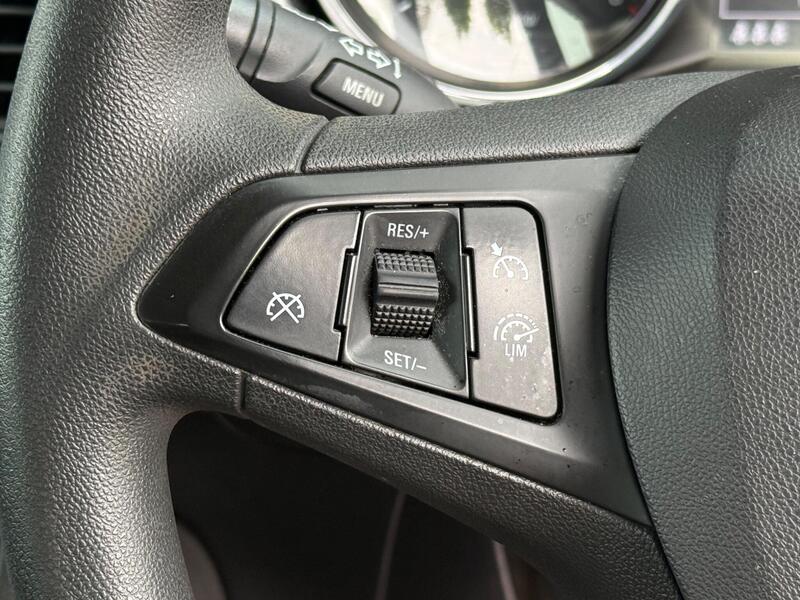 2017 Vauxhall Astra - AutoTrader Import
