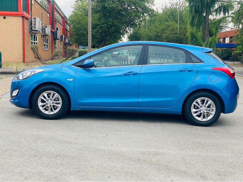 i30