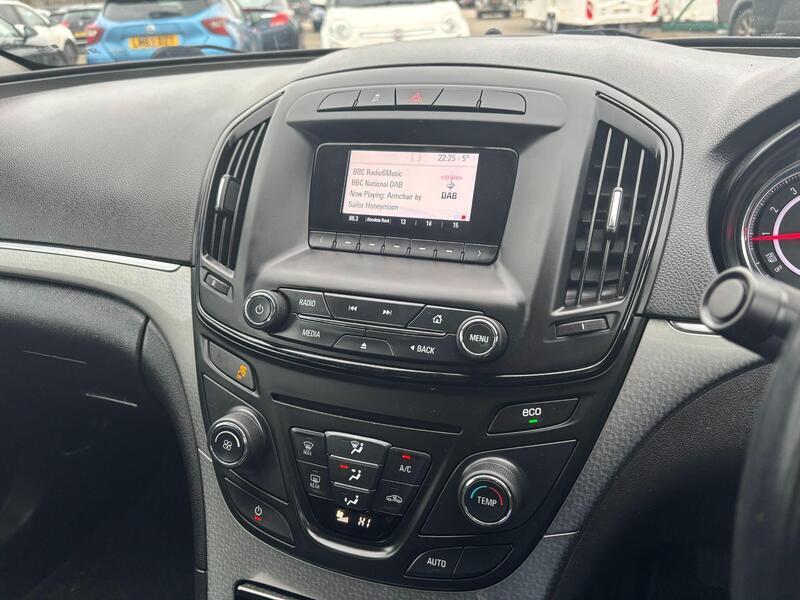 2016 Vauxhall Insignia - exterior