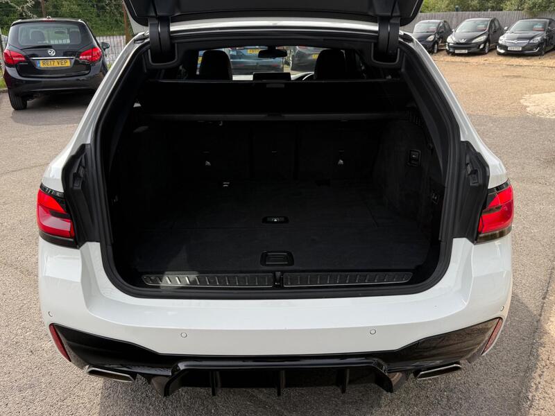 2020 BMW 5 Series - AutoTrader Import