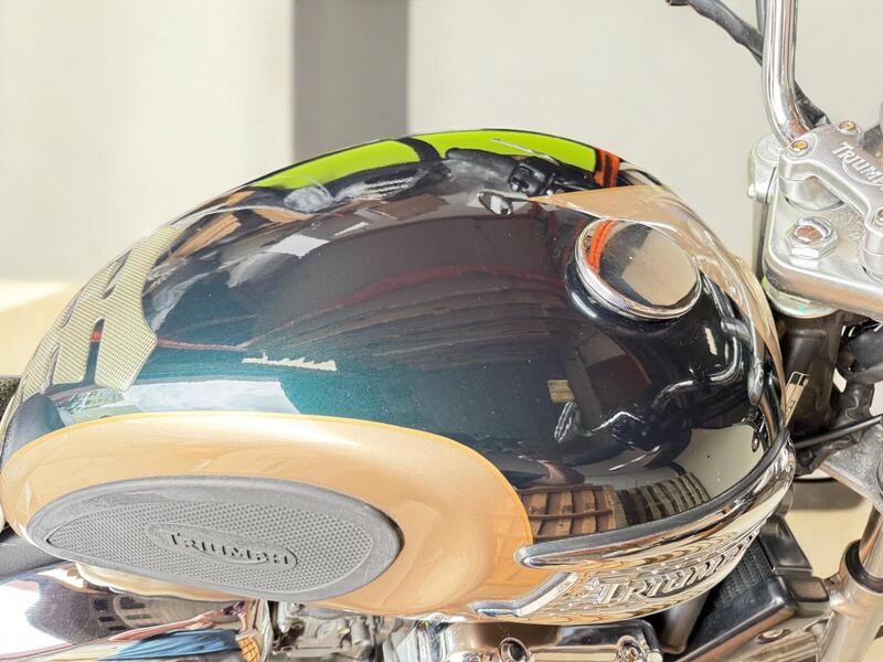 2001 Triumph Thunderbird 900 - AutoTrader Import