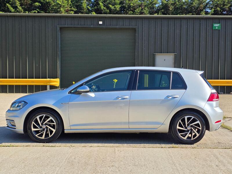 2019 Volkswagen Golf 1.5 TSI EVO Match Euro 6 (s/s) 5dr interior or exterior view