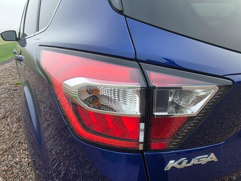 Ford Kuga 1.5T EcoBoost Titanium 2WD Euro 6 (s/s) 5dr 2018 — view 9