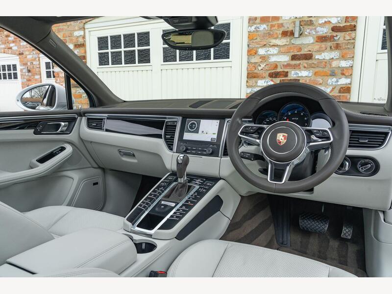 Porsche Macan 3.0T V6 GTS PDK 4WD Euro 6 (s/s) 5dr | Portland Autos
