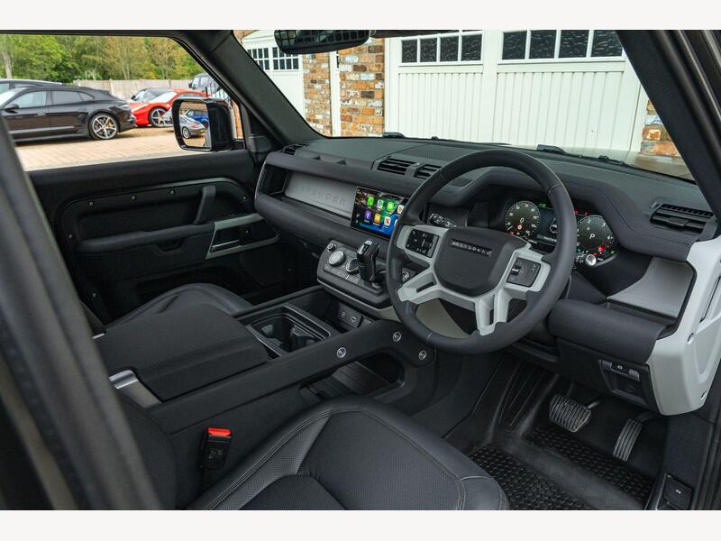 Land Rover Defender 90 3.0 D250 MHEV SE Hard Top SUV Auto 4WD SWB Euro 6 (s/s) 3dr | Portland Autos