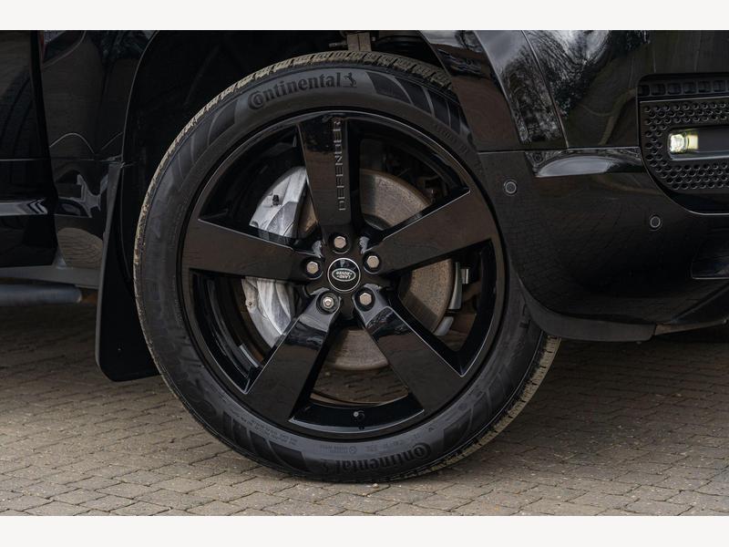 Land Rover Defender 110 3.0 D300 MHEV X-Dynamic HSE Auto 4WD Euro 6 (s/s) 5dr | Portland Autos