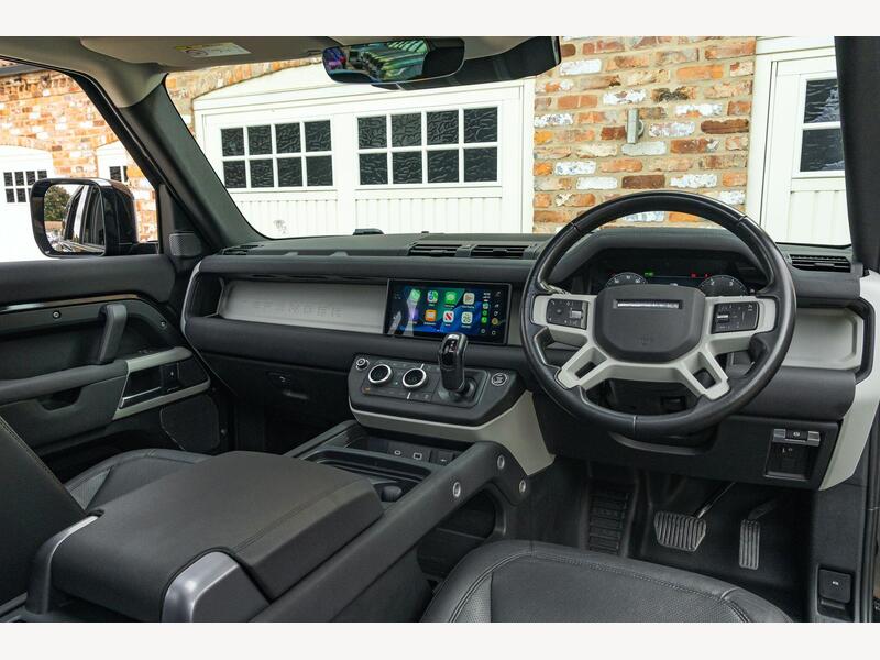 Land Rover Defender 110 3.0 D300 MHEV SE Auto 4WD Euro 6 (s/s) 5dr | Portland Autos