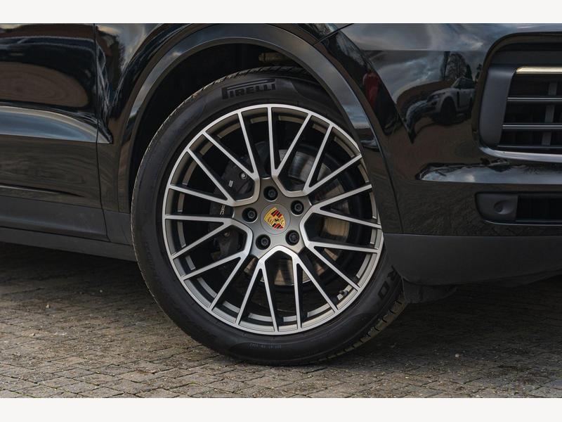 Porsche Cayenne 3.0T V6 Platinum Edition TiptronicS 4WD Euro 6 (s/s) 5dr | Portland Autos