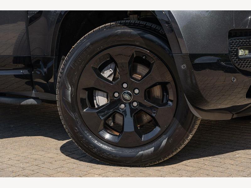 Land Rover Defender 130 3.0 D300 MHEV X-Dynamic HSE Auto 4WD Euro 6 (s/s) 5dr | Portland Autos