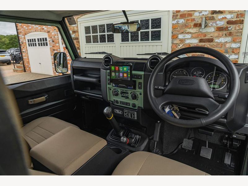 Land Rover Defender 110 2.2 TDCi Heritage 4WD MWB Euro 5 5dr | Portland Autos