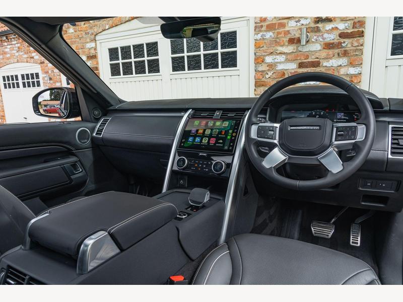 Land Rover Discovery 3.0 D300 MHEV Metropolitan Edition Auto 4WD Euro 6 (s/s) 5dr | Portland Autos
