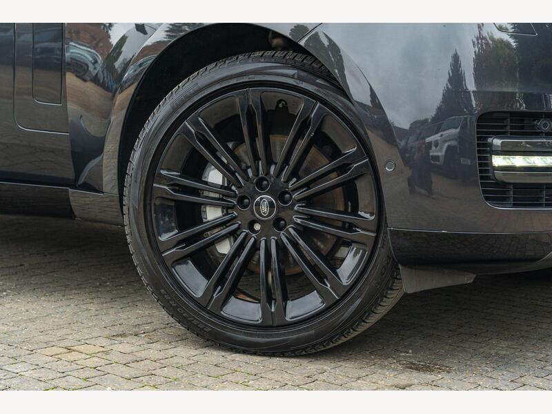 Land Rover Range Rover 3.0 D300 MHEV SE Auto 4WD Euro 6 (s/s) 5dr | Portland Autos
