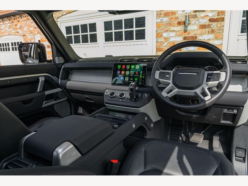Land Rover Defender 130 3.0 D300 MHEV X-Dynamic SE Auto 4WD Euro 6 (s/s) 5dr | Portland Autos
