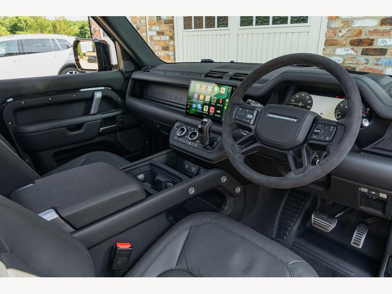 Land Rover Defender 90 5.0 P525 V8 Auto 4WD Euro 6 (s/s) 3dr | Portland Autos