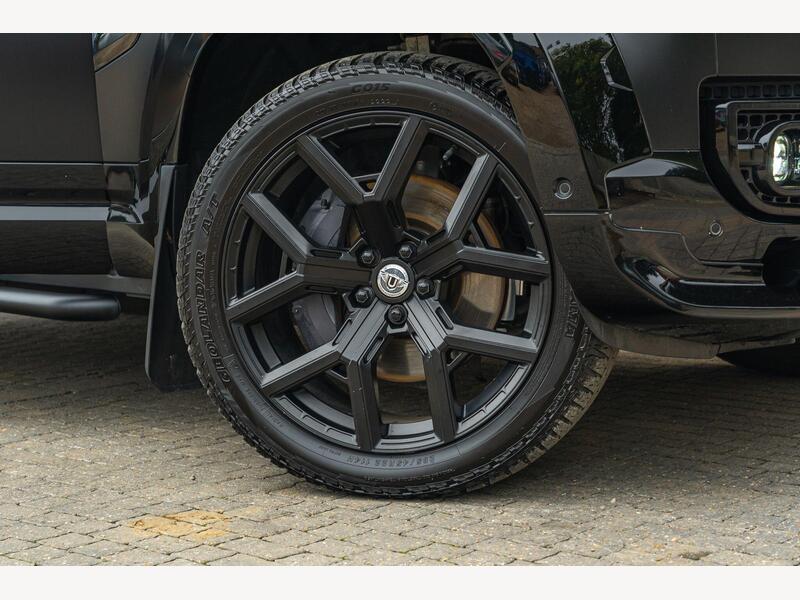 Land Rover Defender 90 3.0 D250 MHEV SE Hard Top SUV Auto 4WD SWB Euro 6 (s/s) 3dr | Portland Autos