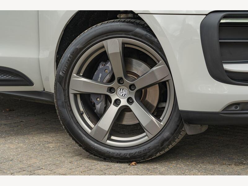 Porsche Macan 2.0T PDK 4WD Euro 6 (s/s) 5dr | Portland Autos