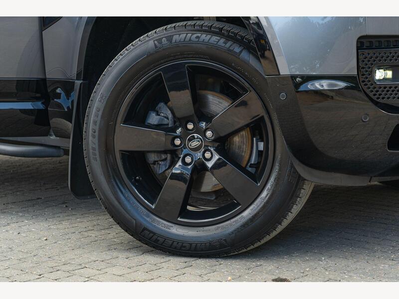 Land Rover Defender 90 3.0 D250 MHEV X-Dynamic SE Auto 4WD Euro 6 (s/s) 3dr | Portland Autos