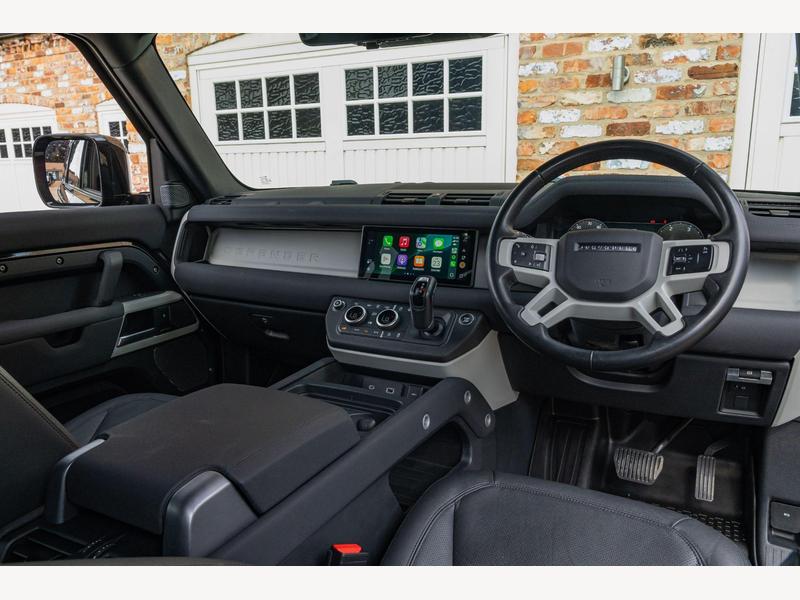 Land Rover Defender 110 3.0 D250 MHEV SE Hard Top SUV Auto 4WD MWB Euro 6 (s/s) 5dr | Portland Autos