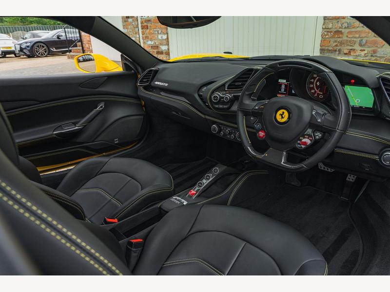 Ferrari 488 3.9T V8 GTB F1 DCT Euro 6 (s/s) 2dr | Portland Autos