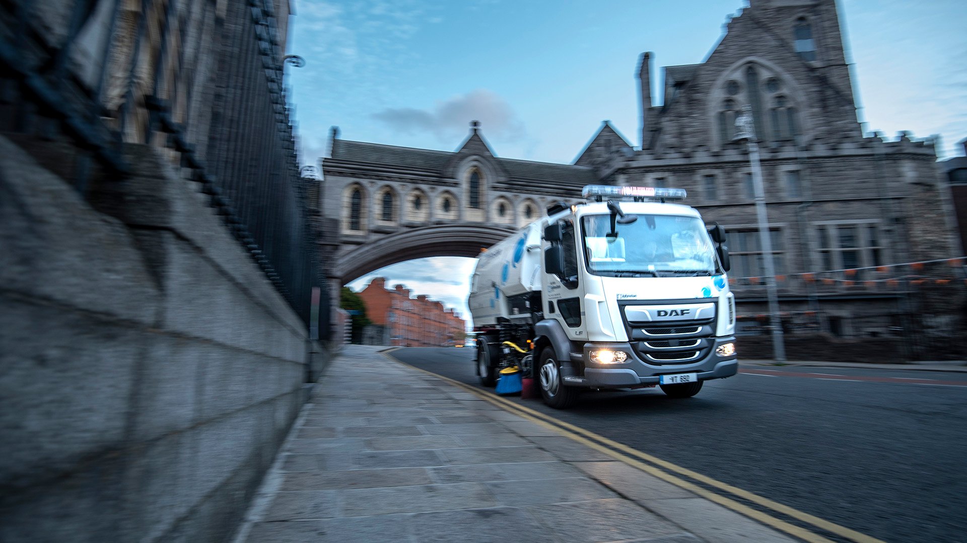 Truck finance: Leasing vs buying | Auto Trader UK