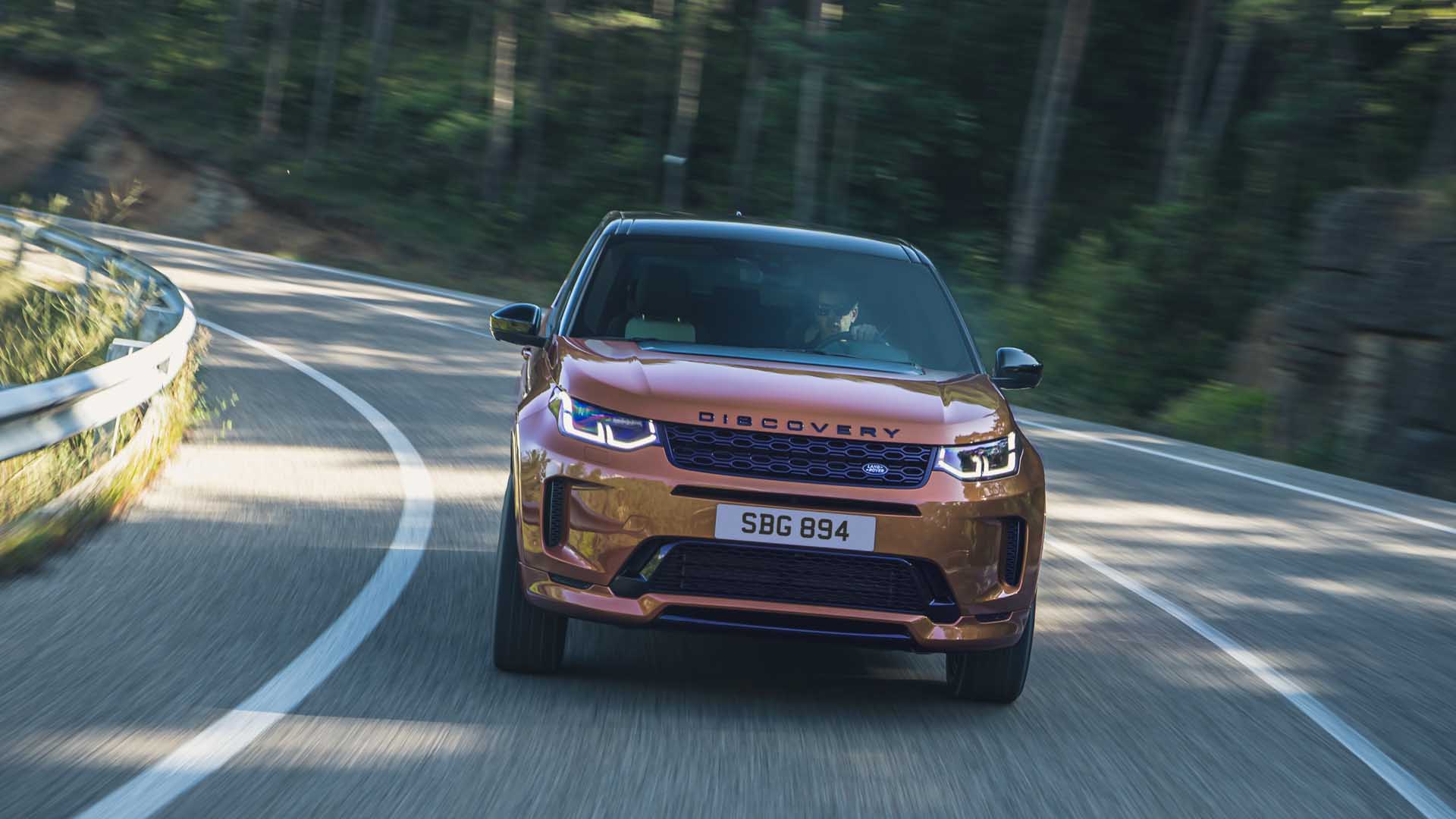 Land Rover Discovery Sport Review & Prices 2023 | AutoTrader UK