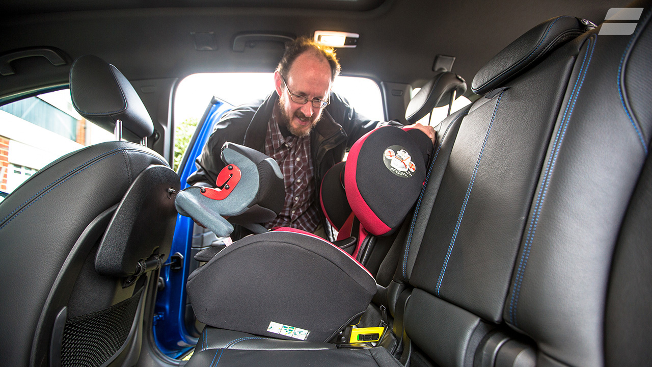 isofix system on outer rear seats