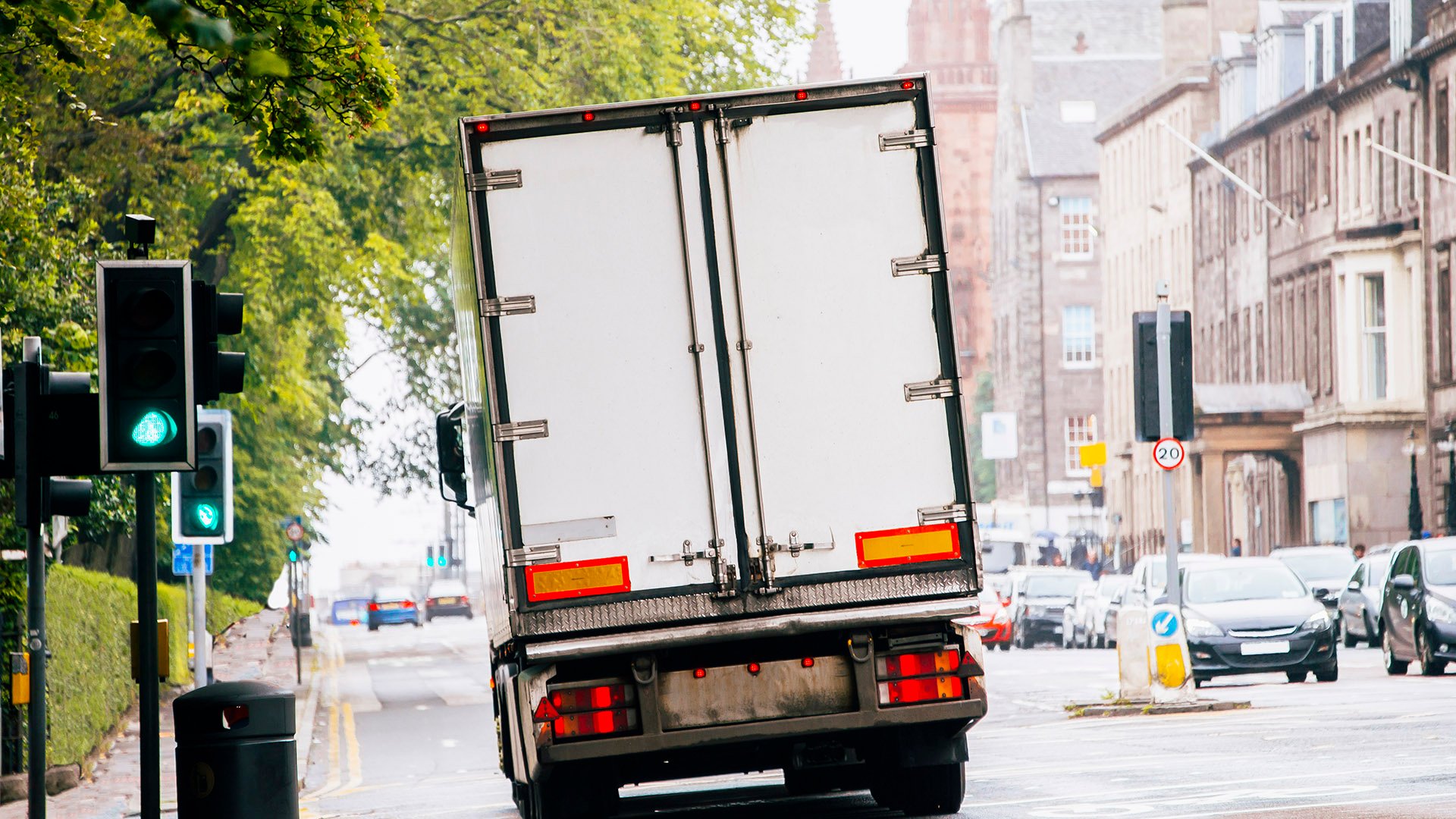 Whats the difference between a truck and a lorry  autotrader