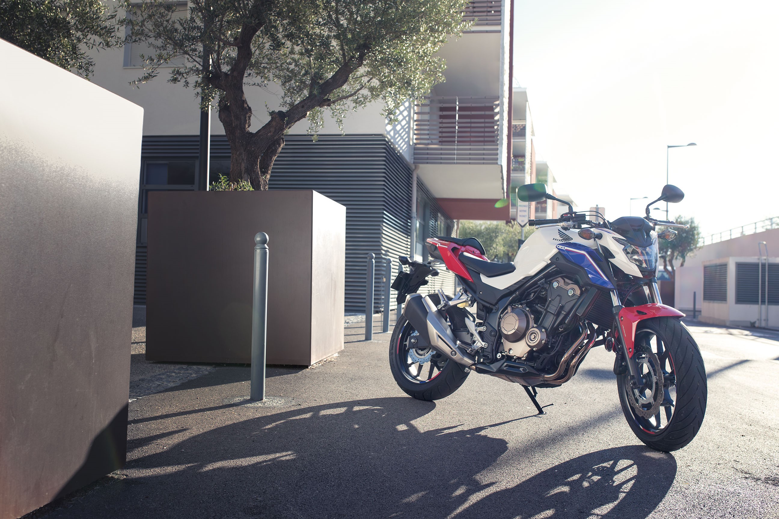 Getting an A2 motorcycle licence | Auto Trader UK