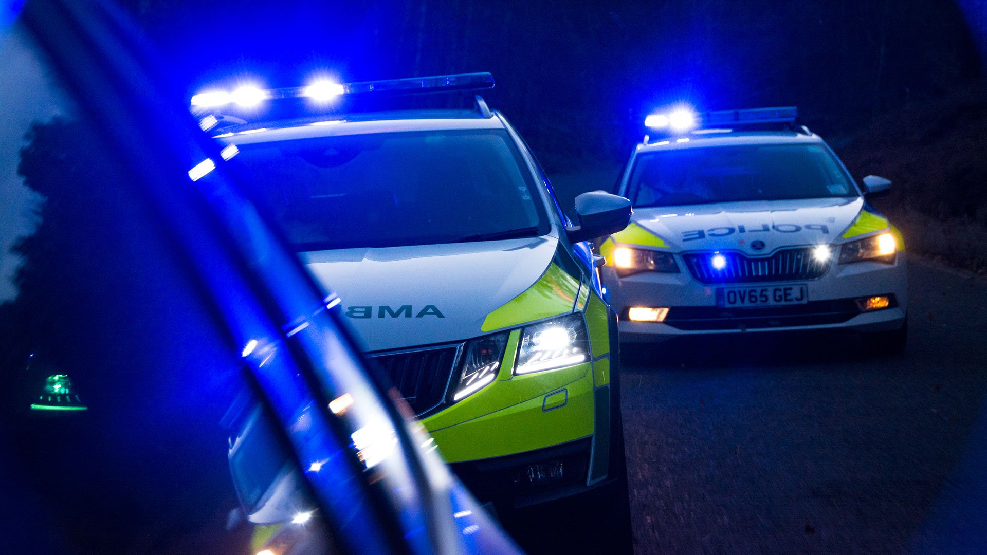 What's it like to drive a police car? | Auto Trader UK